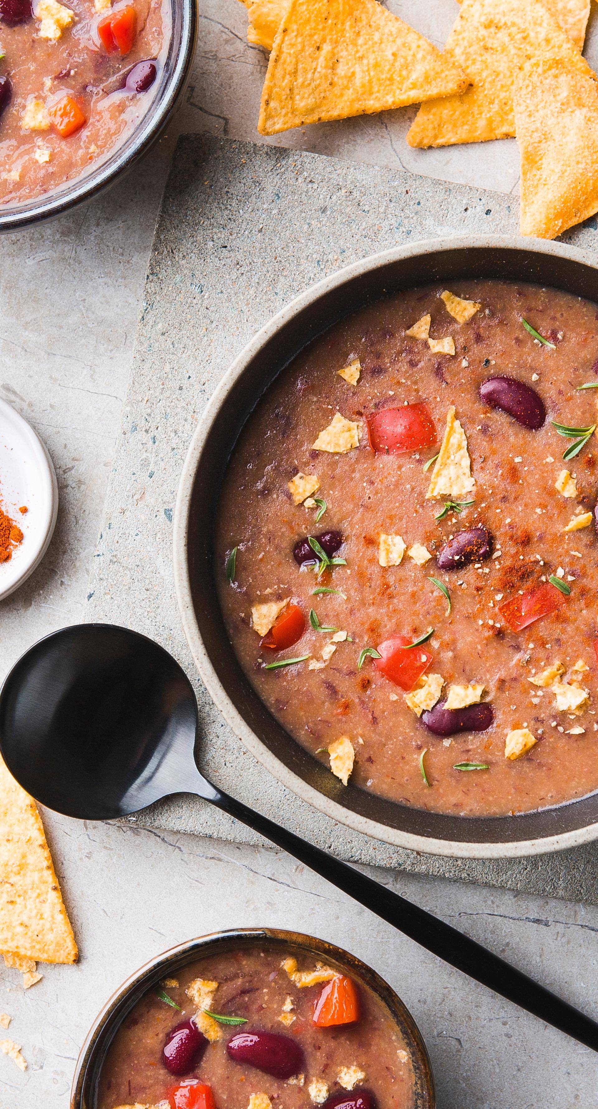 Chipsy z batatów z sosem Tex Mex - przepisy Patelnie i Garnki | Tefal