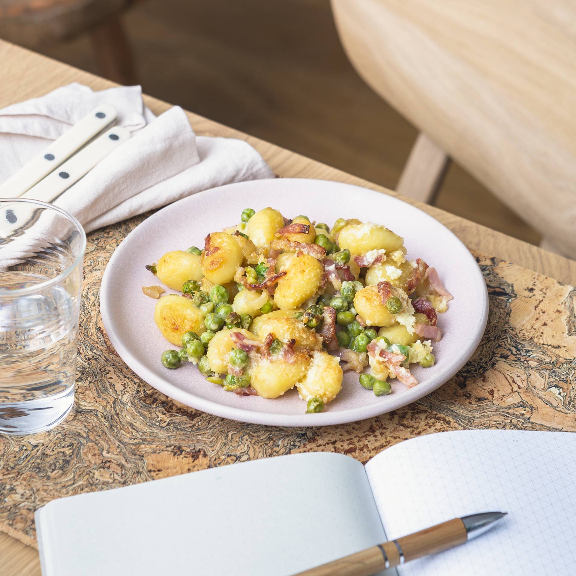 Gnocchi carbonara z groszkiem - przepisy Cook4Me | Tefal