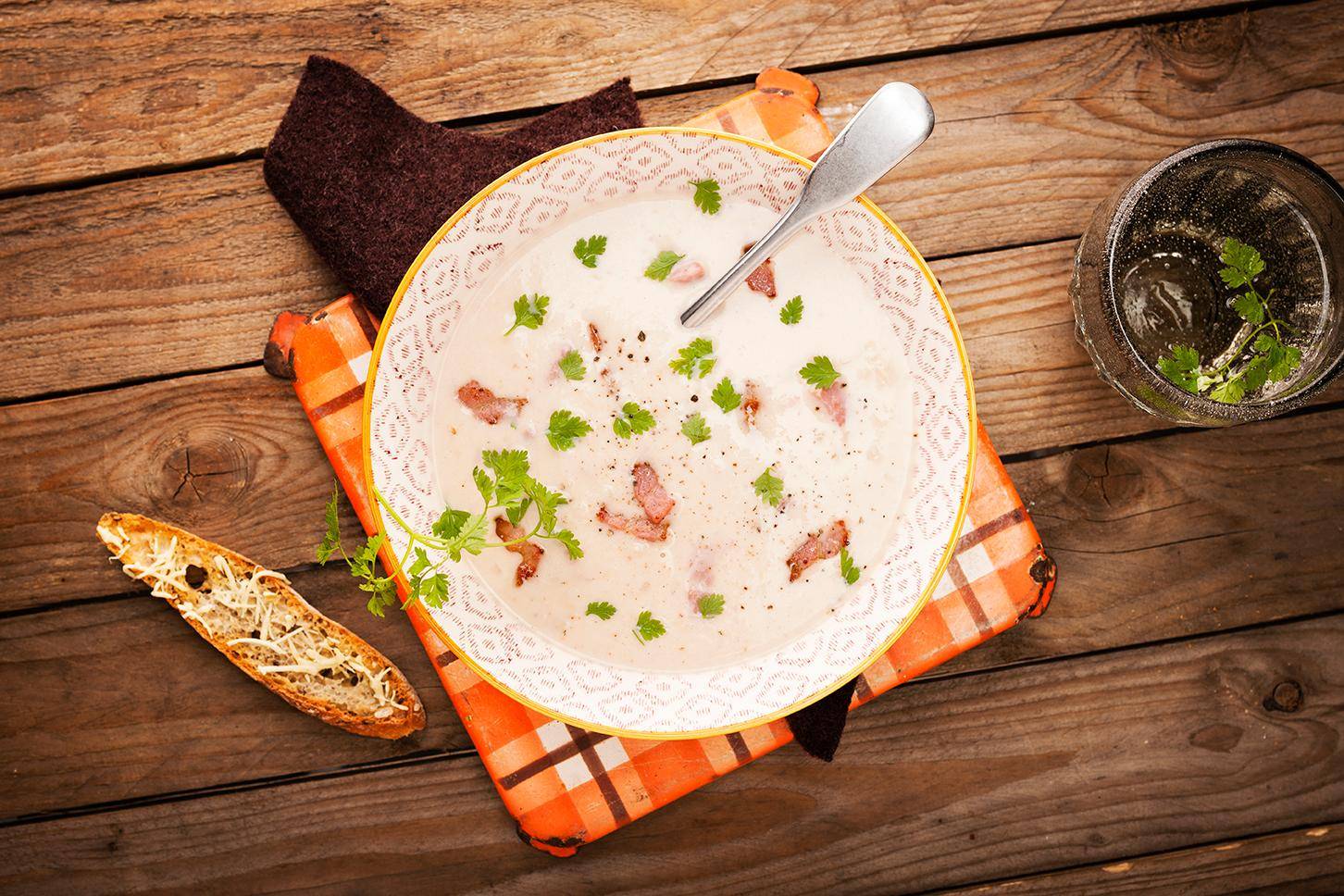 Zupa fasolowa ze skwarkami - przepisy Cook4Me | Tefal