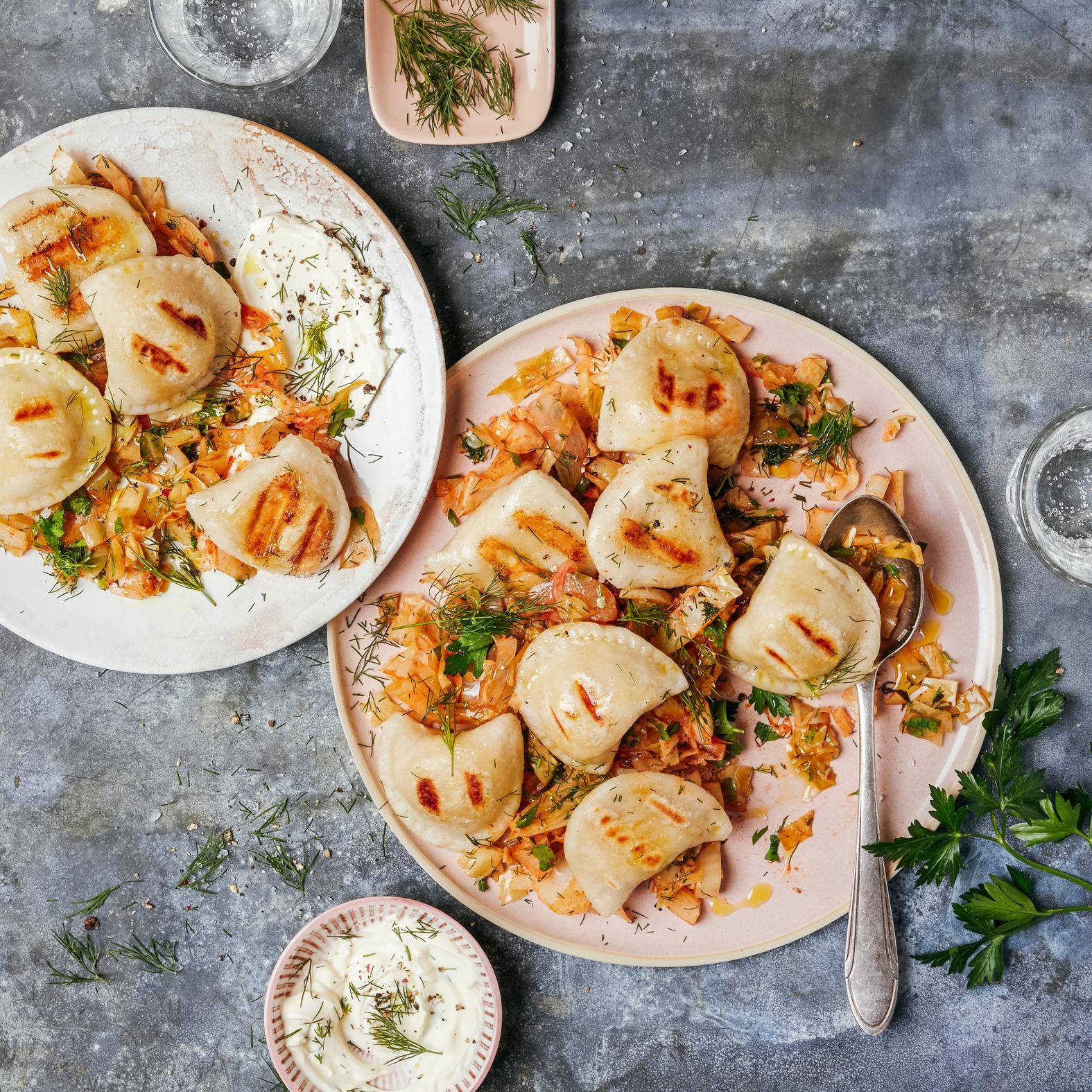 Grillowane pierogi z duszoną kapustą - przepisy OptiGrill 2in1 | Tefal