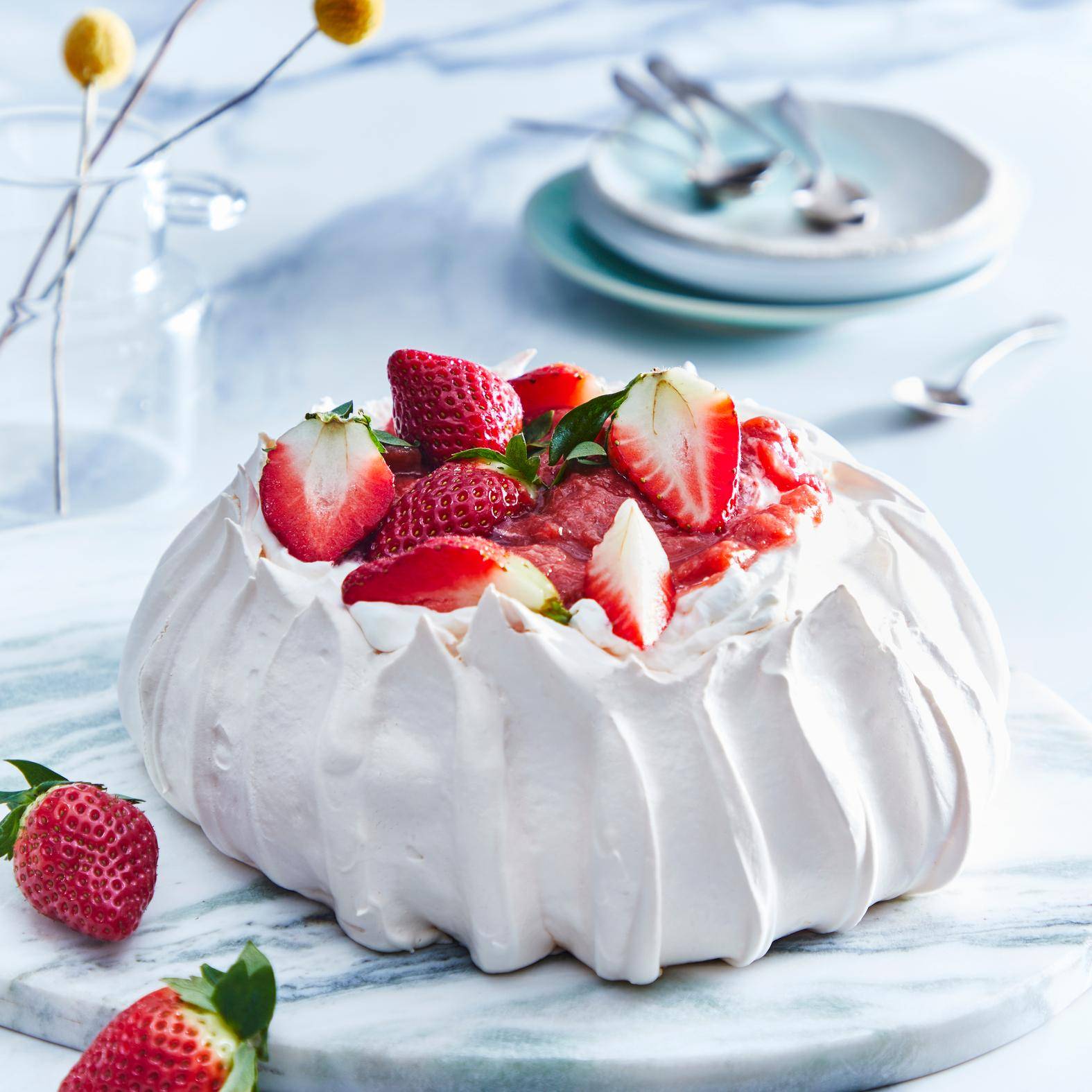 Truskawkowo-rababarowa Pavlova - przepisy Kitchen Machines Touch/Touch + | Tefal