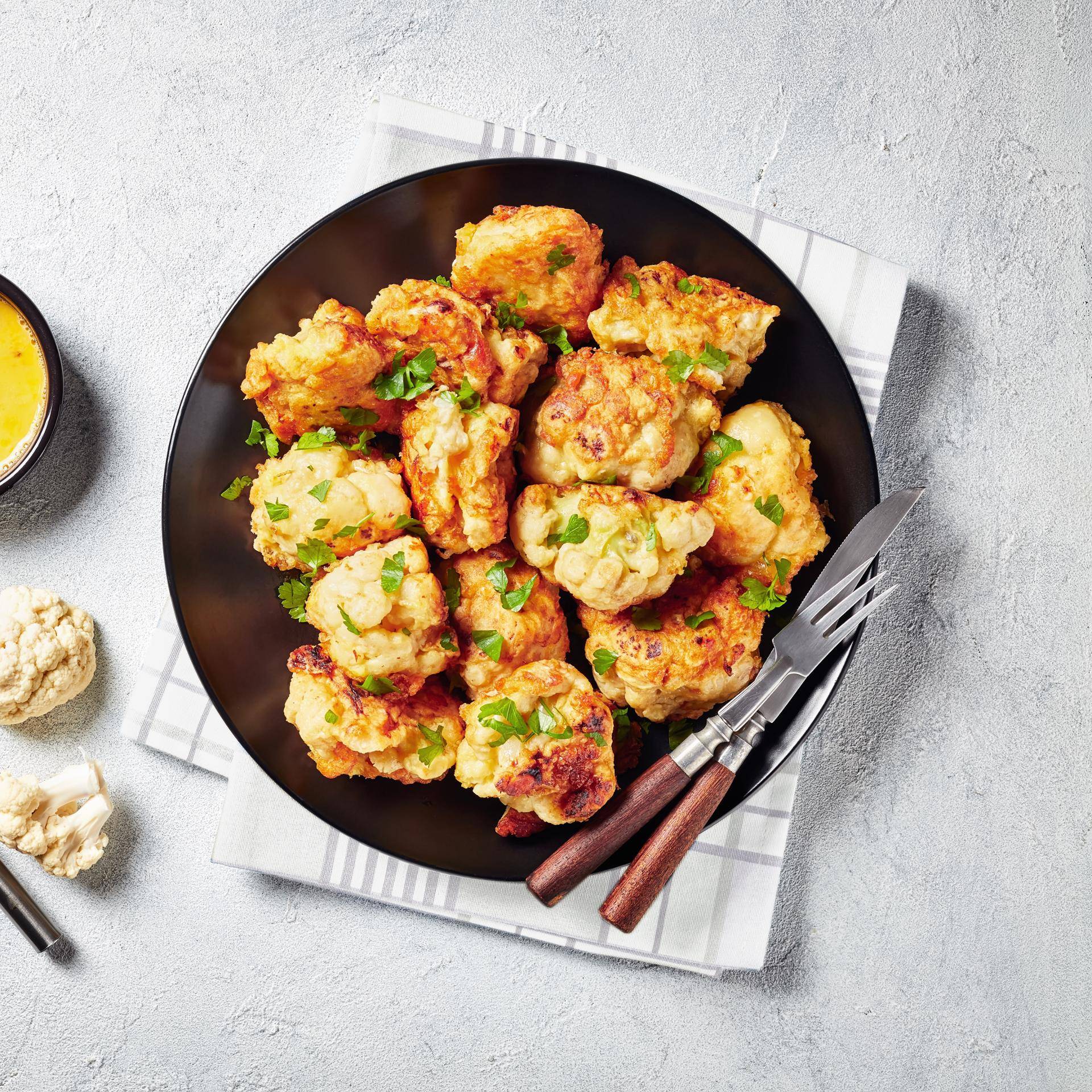 Chrupiący pieczony kalafior z czosnkiem i przyprawami - przepisy Easy Fry XL Surface | Tefal