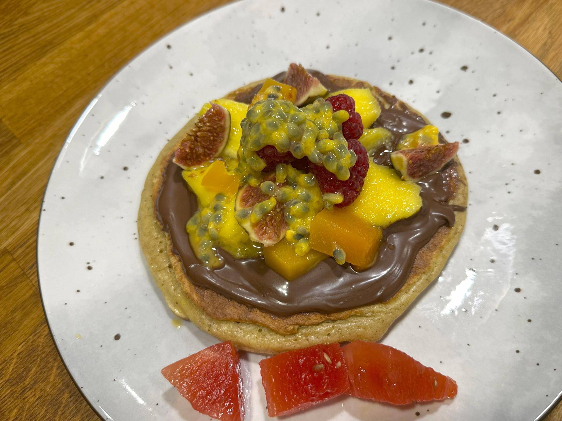 Omlet brzoskwiniowy z owocami - przepisy Cook4Me | Tefal