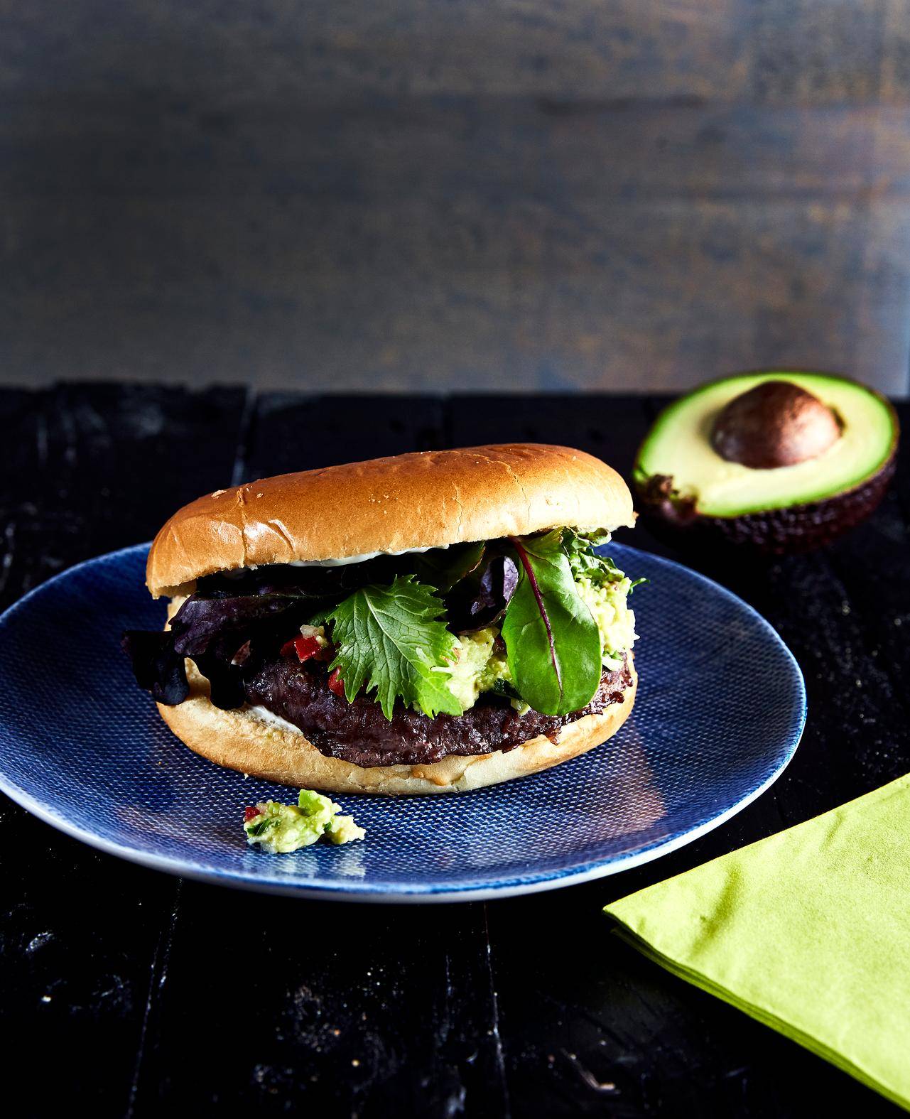 Hamburgery z guacamole - przepisy OptiGrill | Tefal
