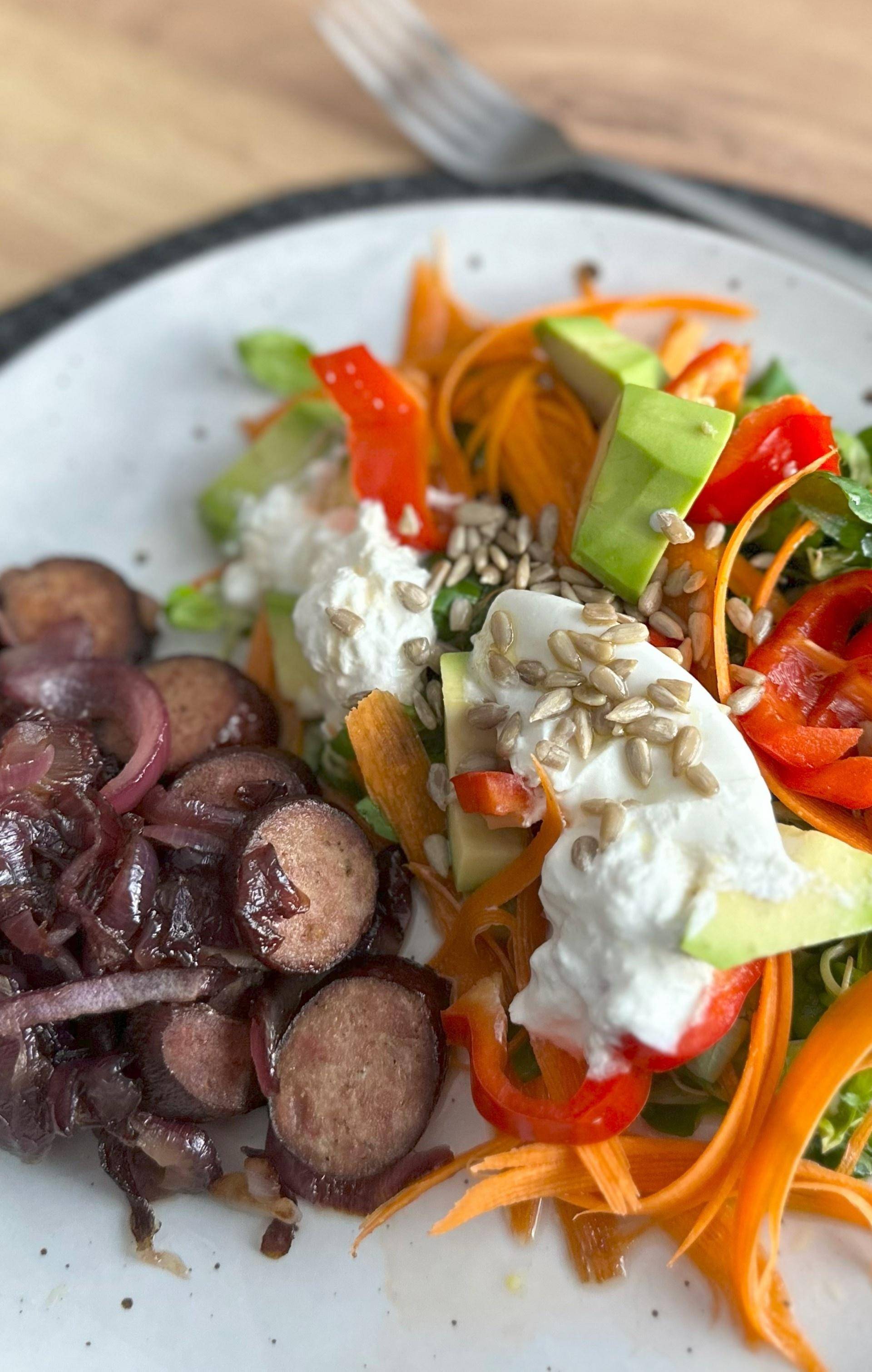 Kiełbasa z grilla - przepisy EASY FRY & GRILL 2 in 1 XXL | Tefal