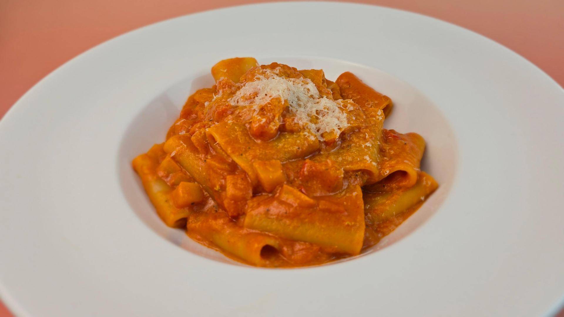 Paccheri z paprykami i gorgonzolą - przepisy Patelnie i Garnki | Tefal