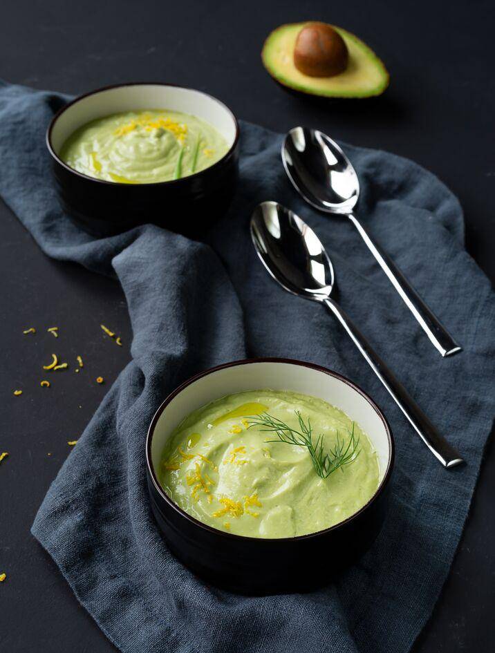 Pikantna zupa z awokado i ogórków - przepisy Perfectmix + | Tefal