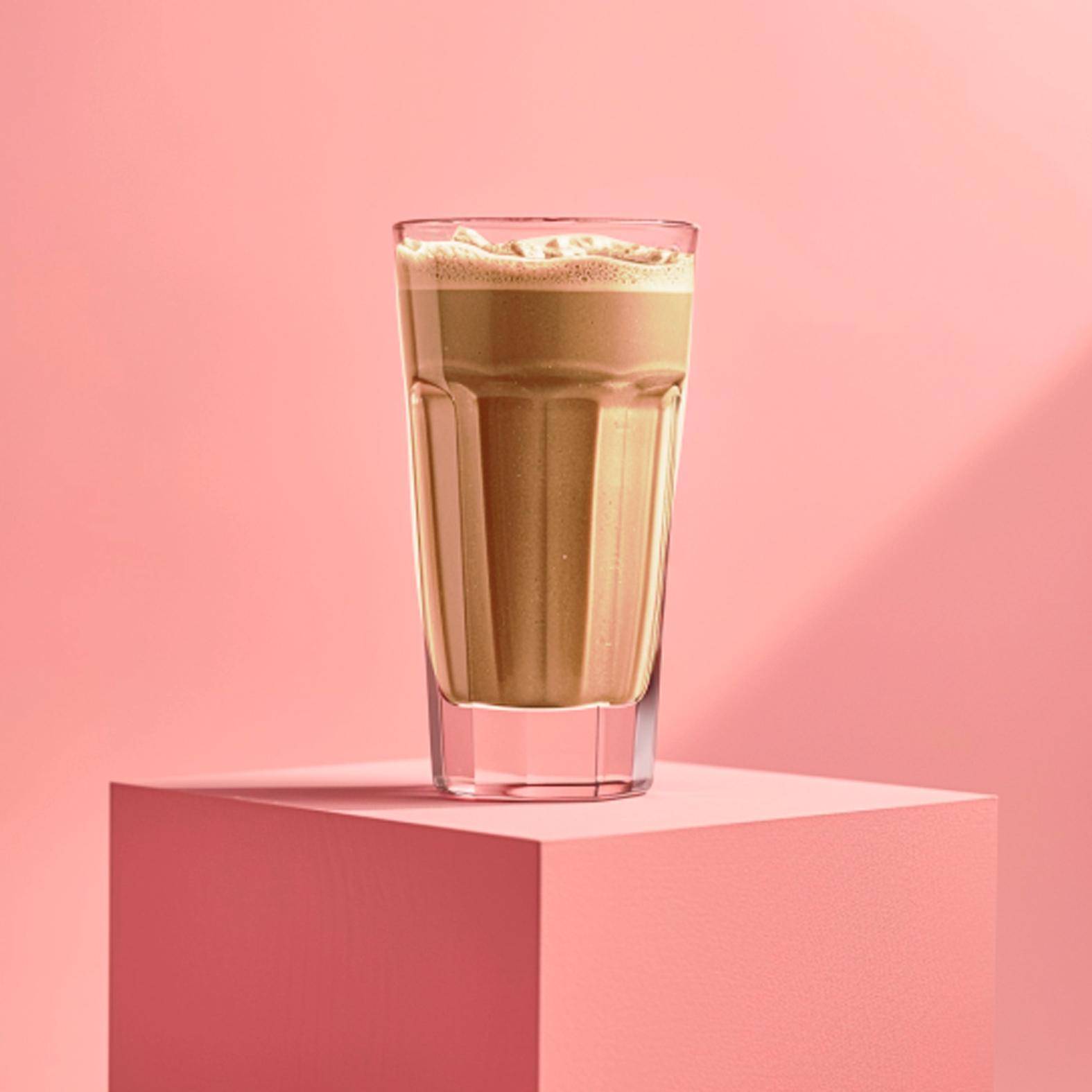 Smoothie na przebudzenie z kawą i kokosem - przepisy Blend up | Tefal