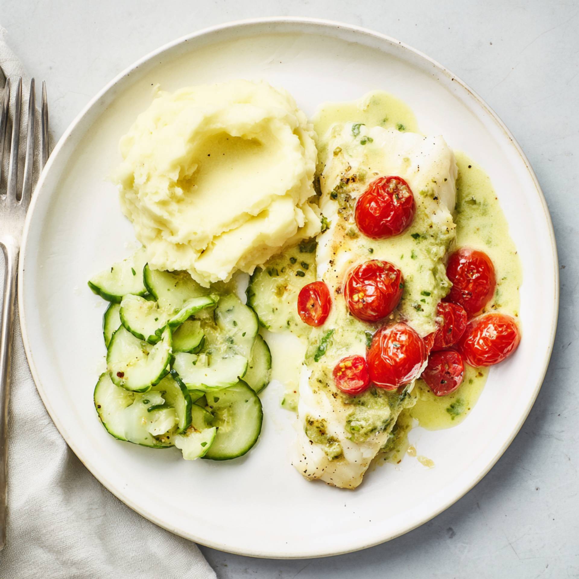 Filet z dorsza w sosie bazyliowym z puree ziemniaczanym - przepisy Cook4Me | Tefal