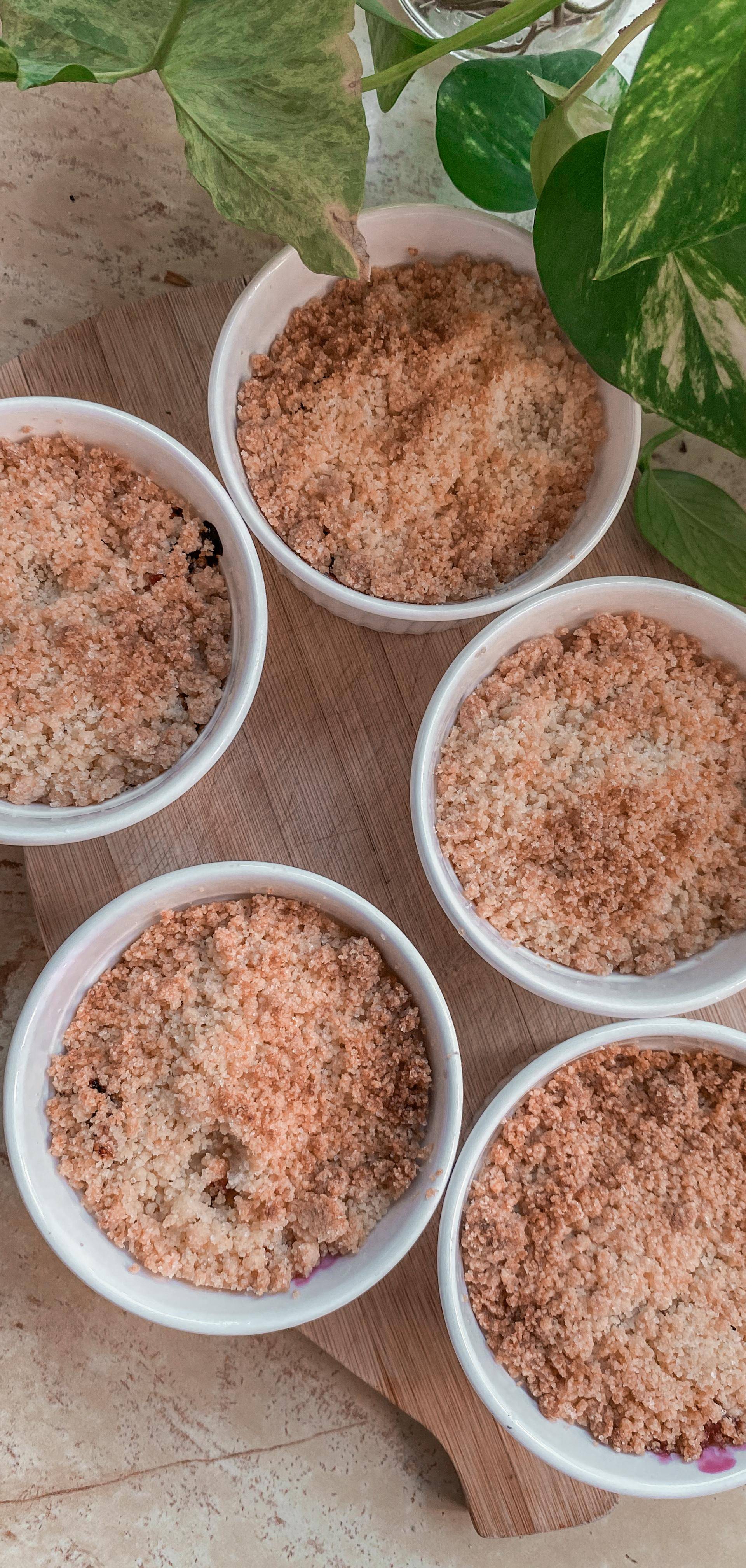 Śliwki pod kruszonką - przepisy Easy Fry Mega | Tefal