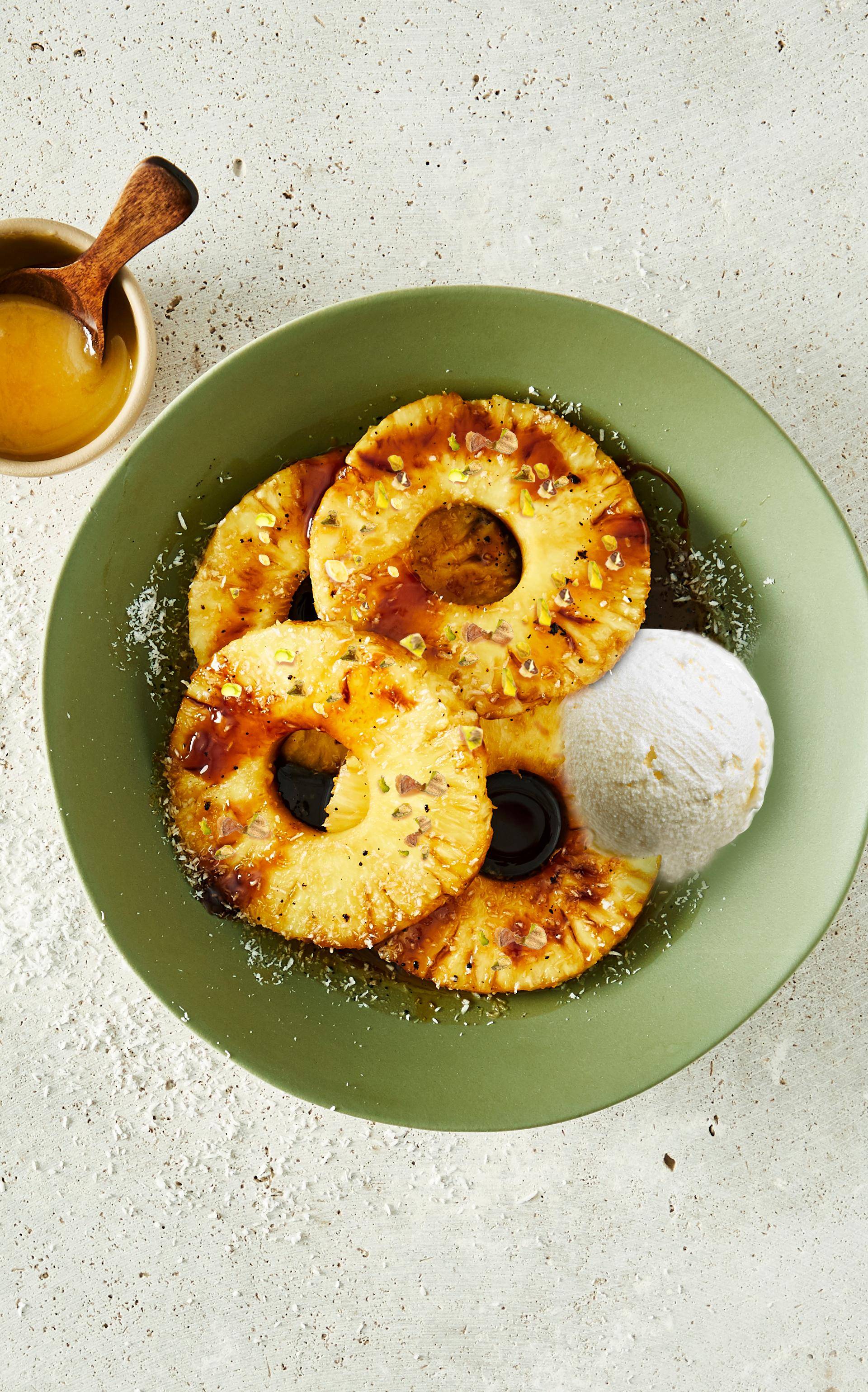 Karmelizowany ananas - przepisy Easy Fry XL Surface | Tefal