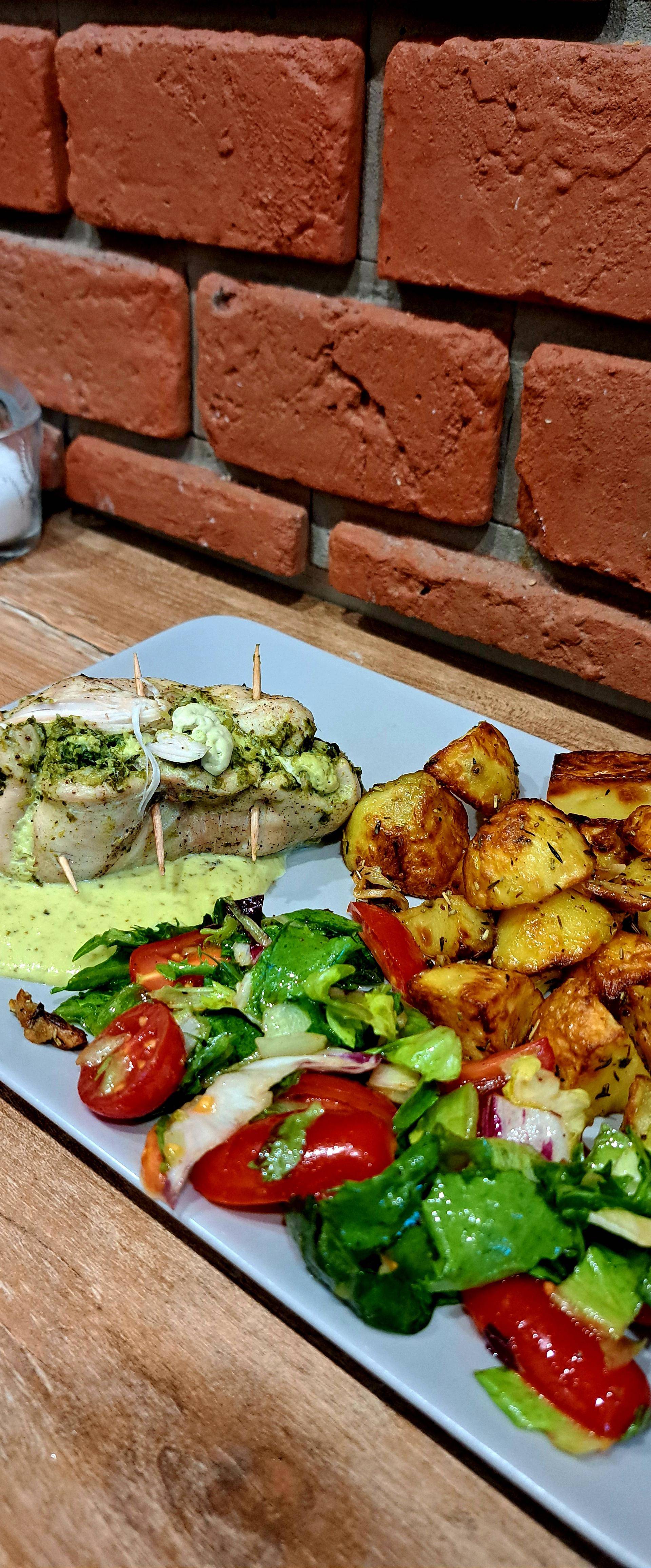 Bavette z sosem ze świeżego szpinaku - przepisy Patelnie i Garnki | Tefal