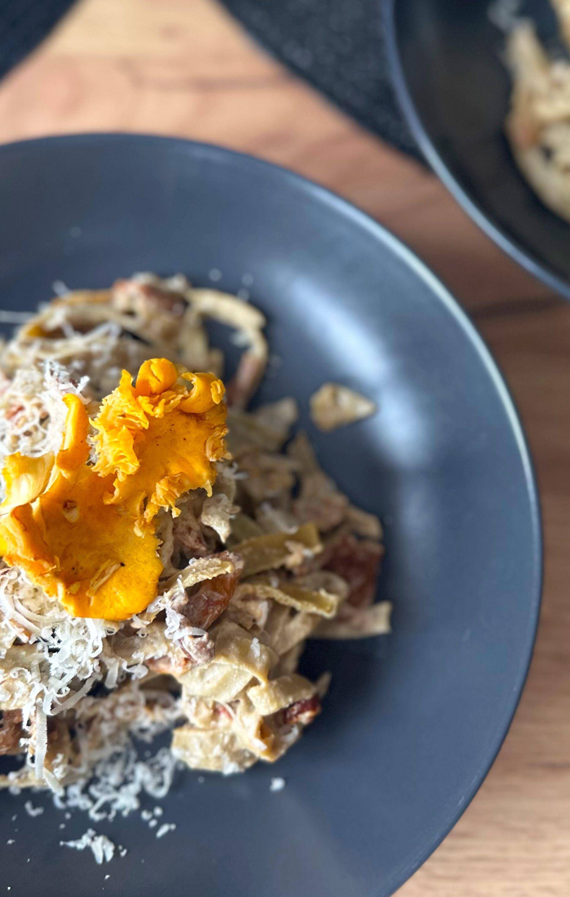 Makaron z groszku w sosie kurkowym - przepisy Cook4Me | Tefal