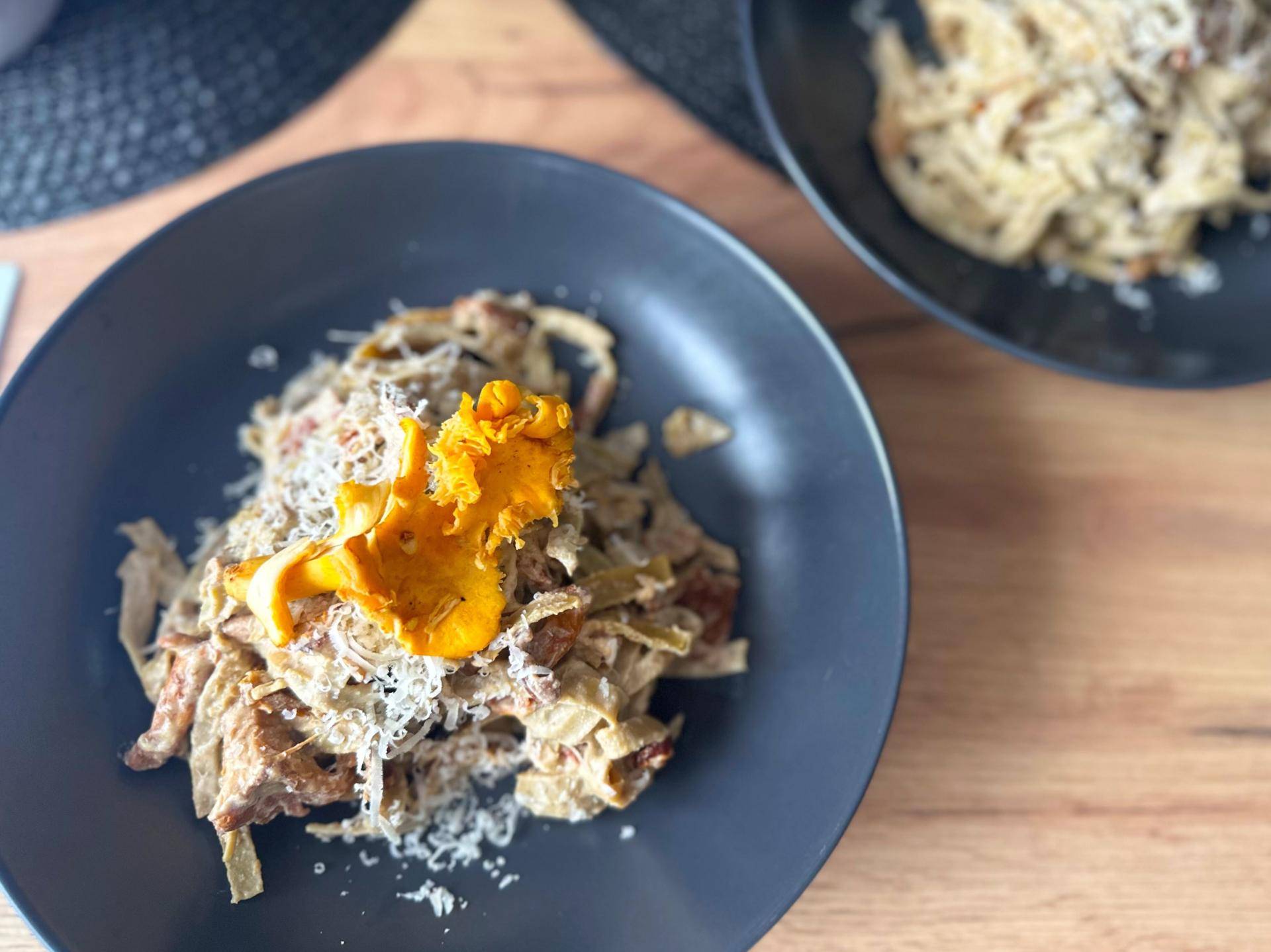 Makaron z groszku w sosie kurkowym - przepisy Cook4Me | Tefal