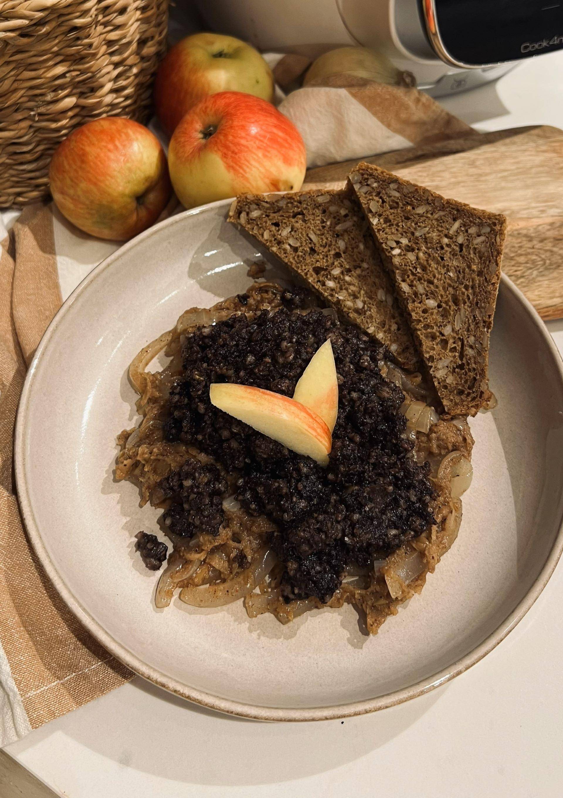 Kaszanka na jabłkach i cebuli - przepisy Cook4Me | Tefal