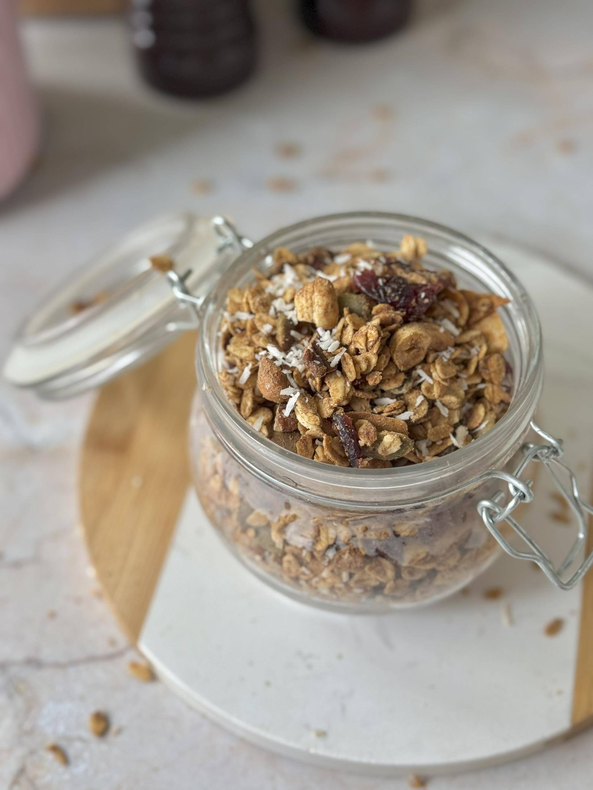 Granola orzechowa z cynamonem i żurawiną - przepisy EASY FRY & GRILL 2 in 1 MECHANICAL | Tefal