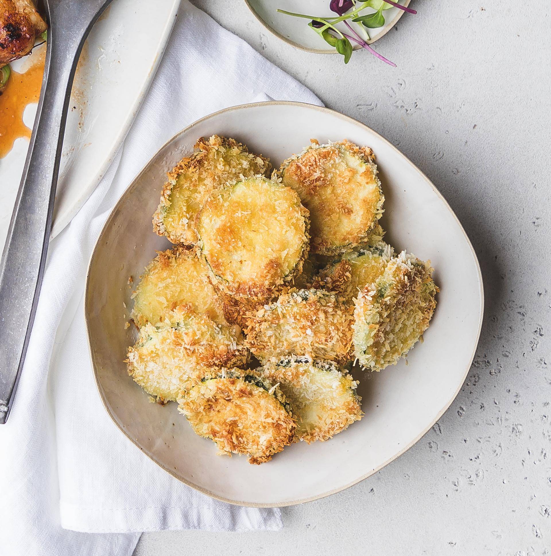 Chrupiące chipsy z cukinii w panierce - przepisy Easy Fry XL Surface | Tefal