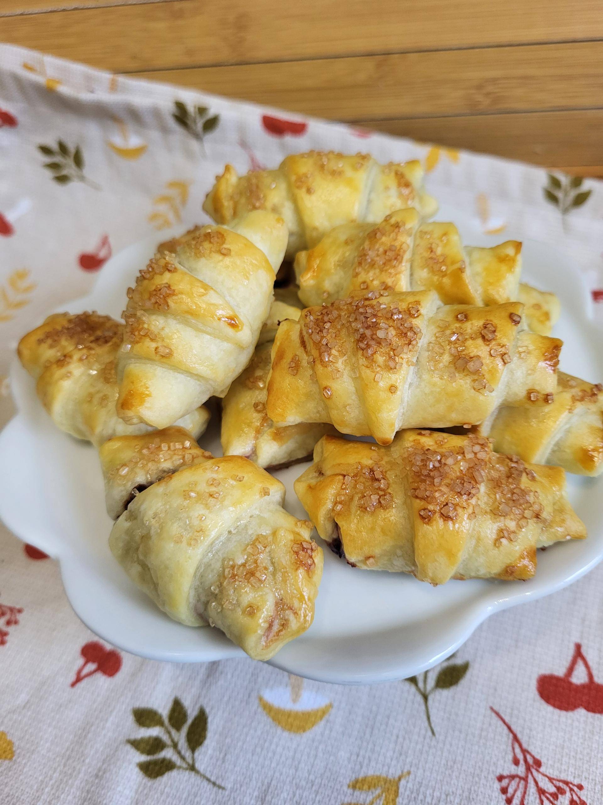 Mini rogaliki z ciasta francuskiego z nutella - przepisy EASY FRY & GRILL 2 in 1 XXL | Tefal