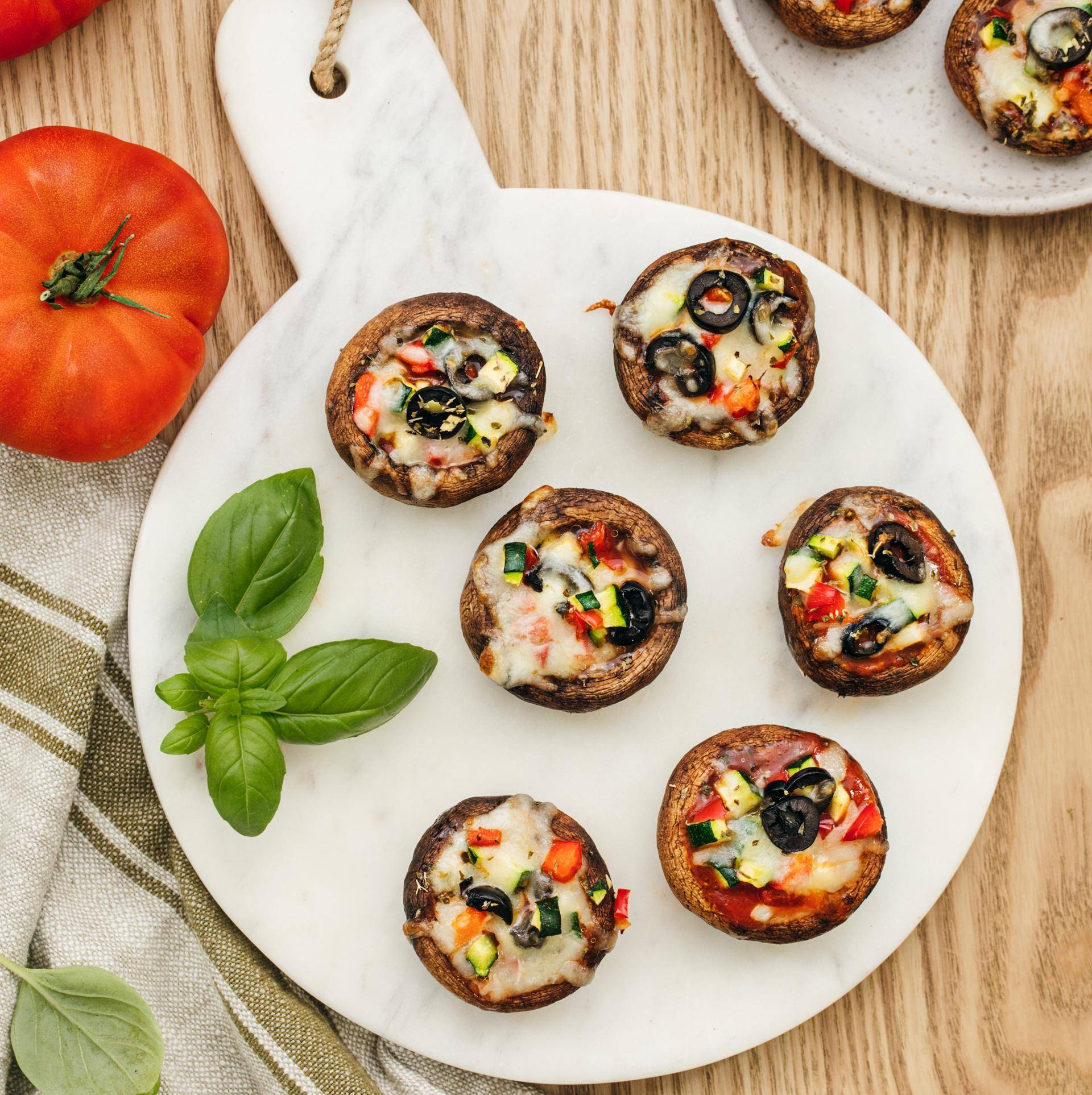 Wegetariańskie pizze z pieczarkami - przepisy EASY FRY OVEN & GRILL 9 in 1 | Tefal