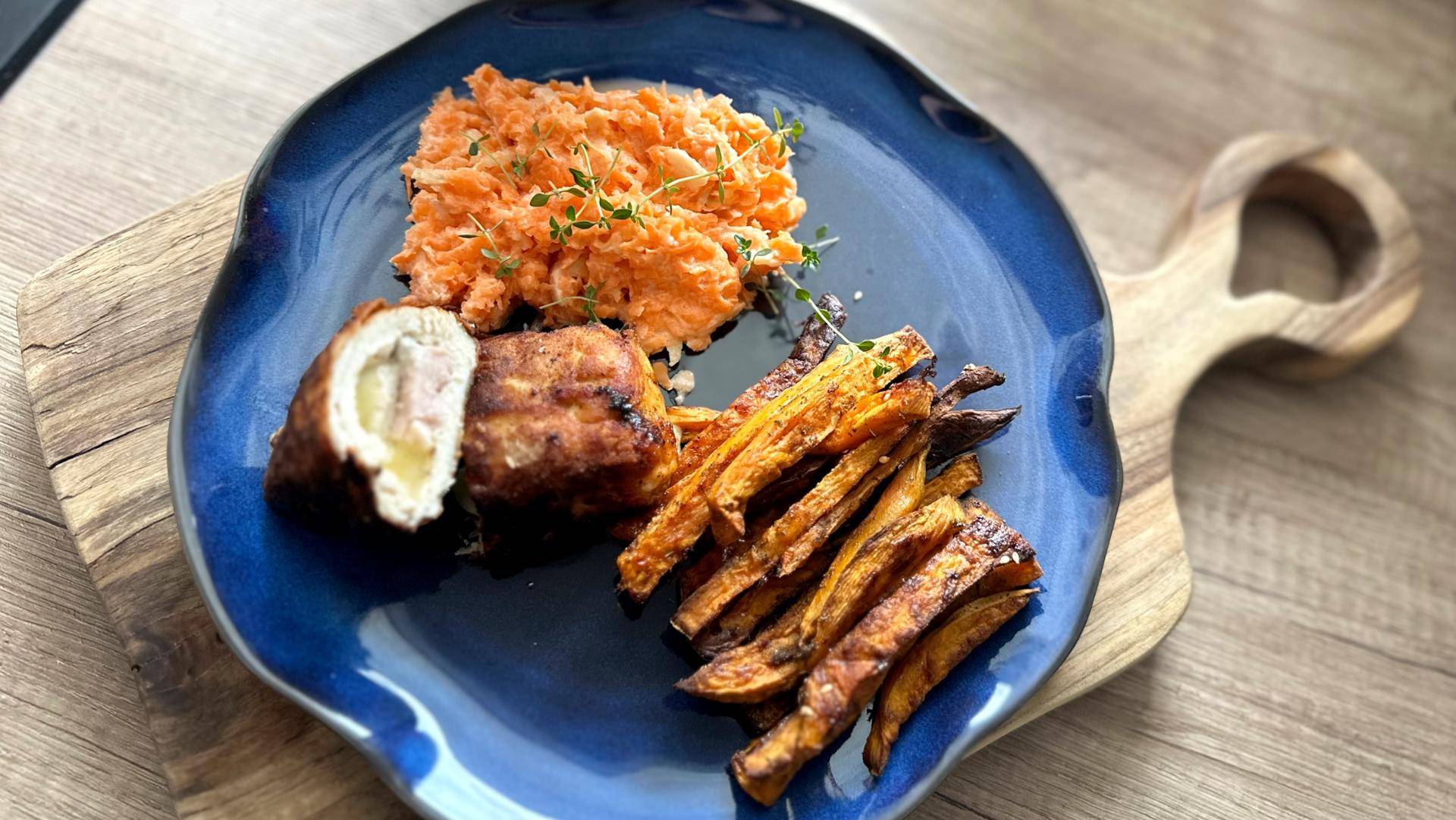 Kotlety po szwajcarsku keto z batatami i marchewką - przepisy Cook4Me | Tefal