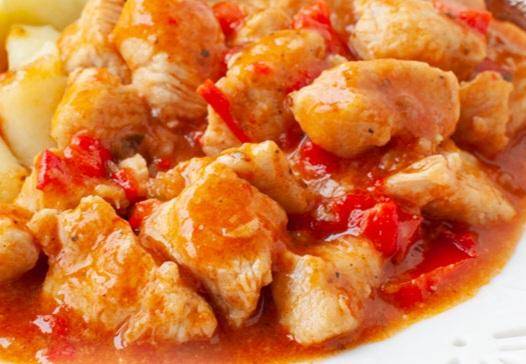 Gulasz węgierski z indykiem - przepisy Cookeo V3 | Tefal