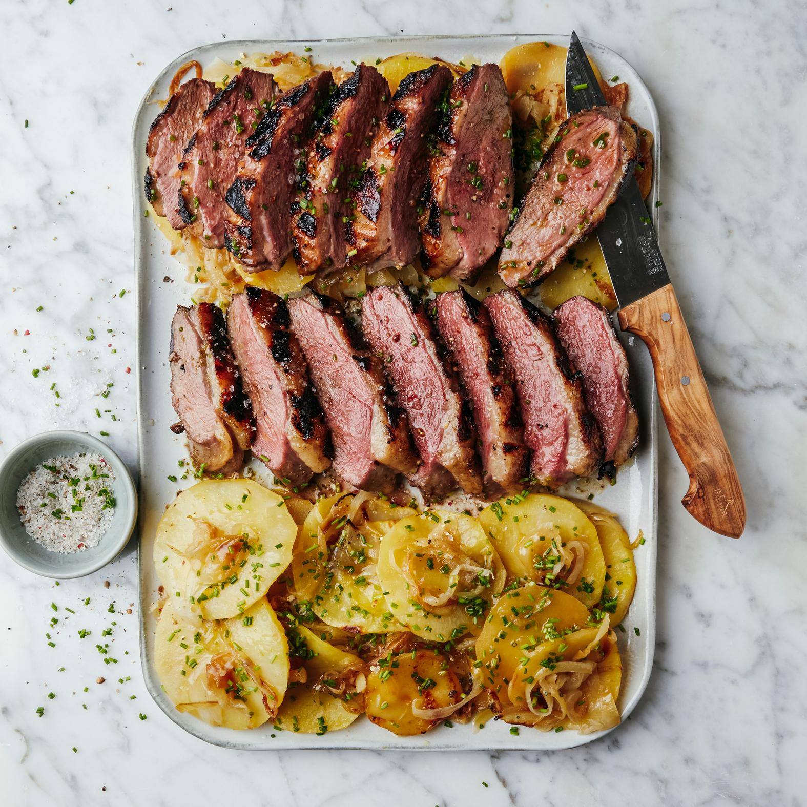 Grillowana pierś z kaczki z syropem klonowym i ziemniakami - przepisy OptiGrill 2in1 | Tefal