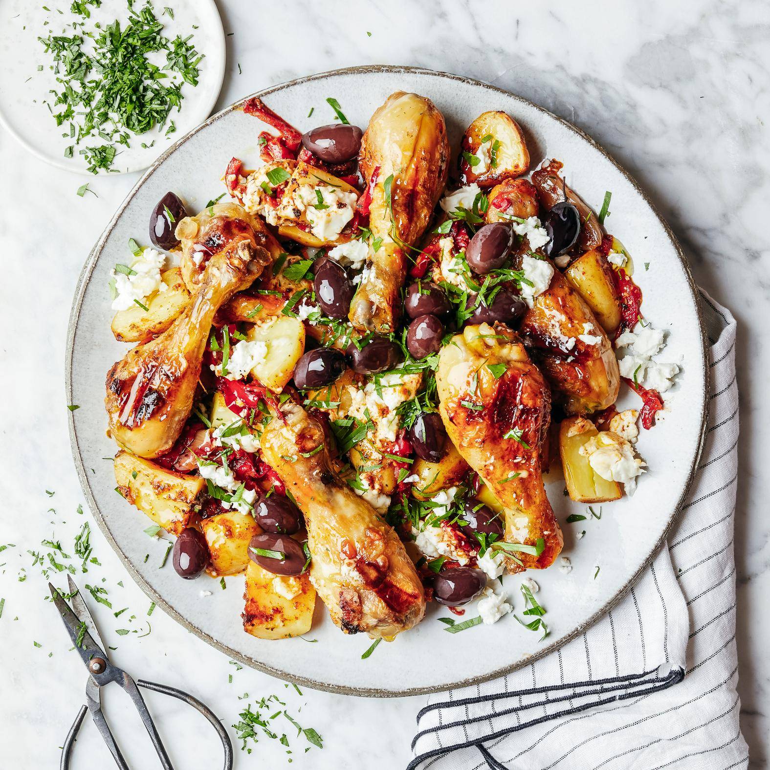 Kurczak z serem fetą, oliwkami i ziemniakami - przepisy OptiGrill 4in1 | Tefal