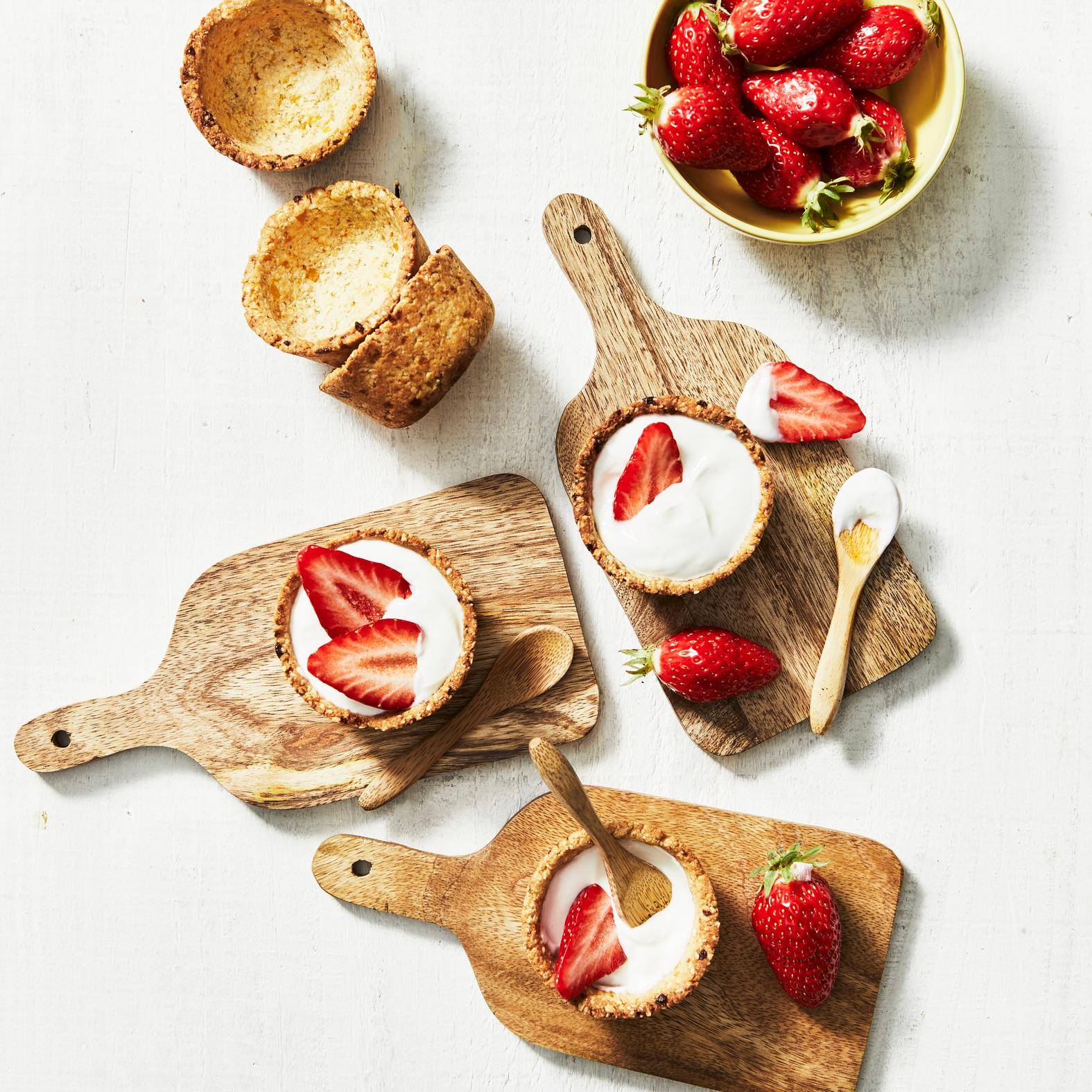 Granola-style strawberry tarts - przepisy Cake Factory | Tefal