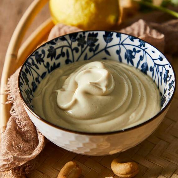 Medium-Cashews Mayonnaise_Mayonnaise à la noix de cajou_ (1).jpg