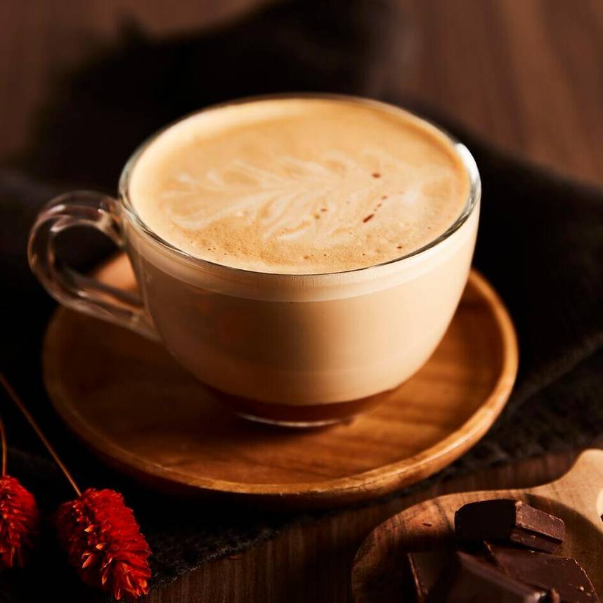 Medium-Flat White_Chocolat-carré.jpg