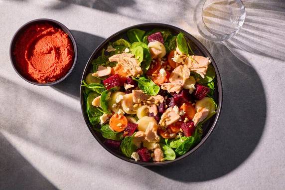 Medium-HJ903810_Gedaempftes_Ruebchengemuese_mit_Lachs_fuer_Salat_und_Babybrei_3000.jpg