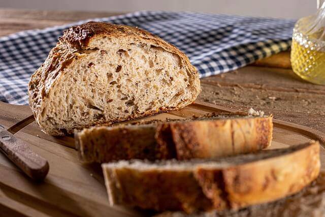 bread-5702703_640 (1).jpg